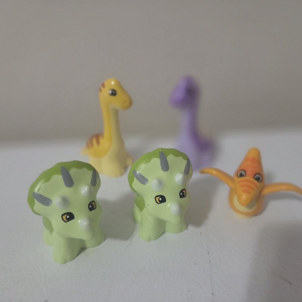 Lot LEGO Duplo Jurassic World 10879 Petting Zoo Replacement Figures 5 Dinosaurs